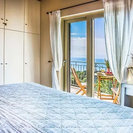 Willa Ratzakli Sleeps 6 Pool Air Con Wifi Ratzaklíon